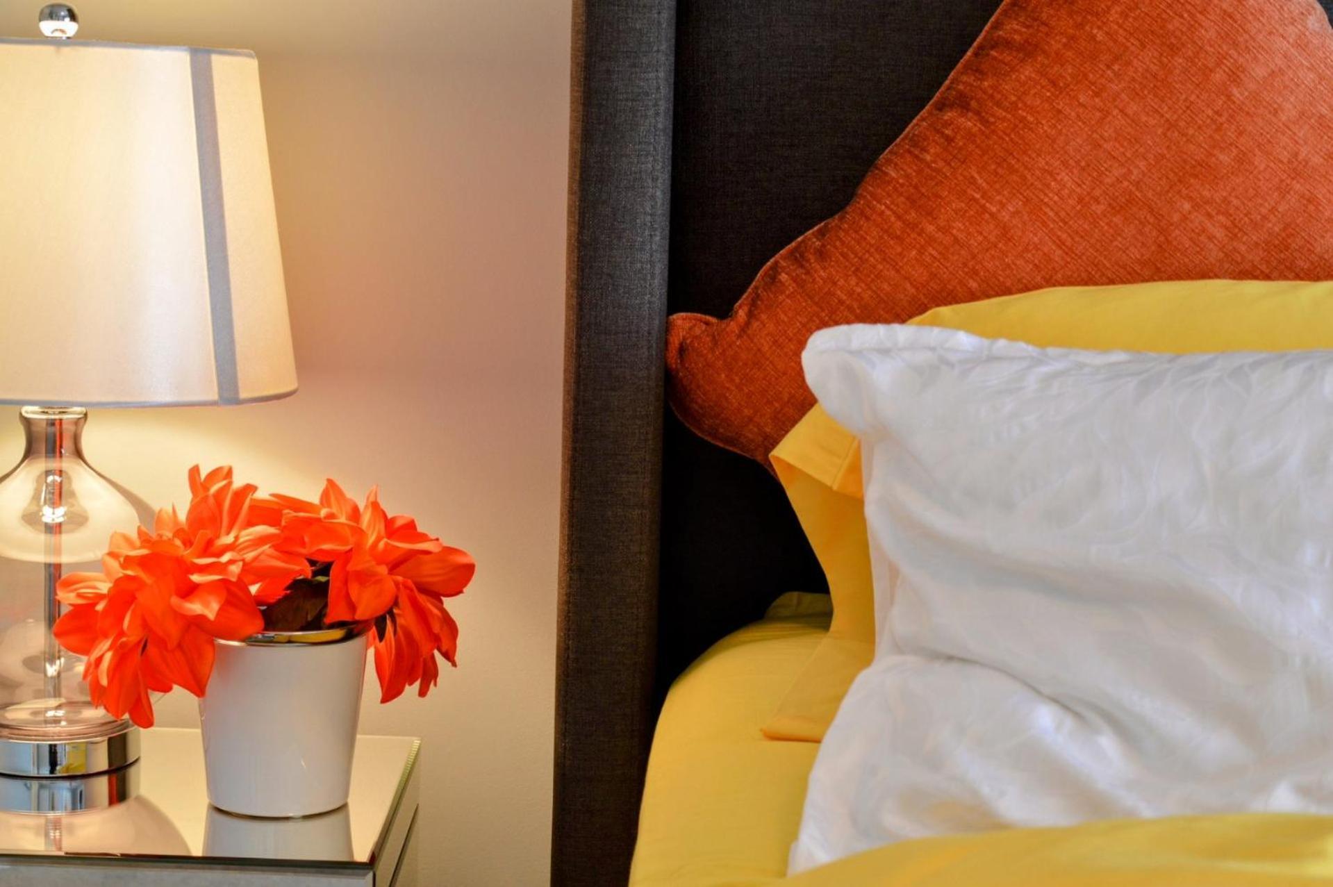 Guest Room Lucan Bagian luar foto